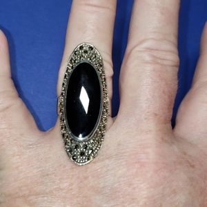 925 Onyx and Marcasite Ring 7¾